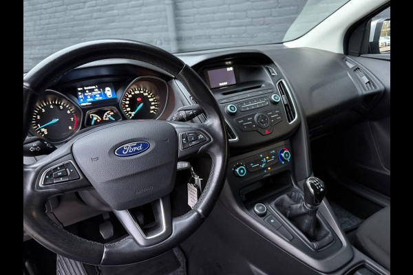 Ford FOCUS Wagon 1.0 Lease Edition AIRCO | CRUISE | NAVI | PDC | NWE APK Ford FOCUS Wagon 1.0 Lease Edition AIRCO | CRUISE | NAVI | PDC | NWE APK