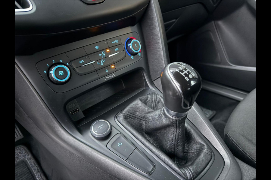 Ford FOCUS Wagon 1.0 Lease Edition AIRCO | CRUISE | NAVI | PDC | NWE APK Ford FOCUS Wagon 1.0 Lease Edition AIRCO | CRUISE | NAVI | PDC | NWE APK