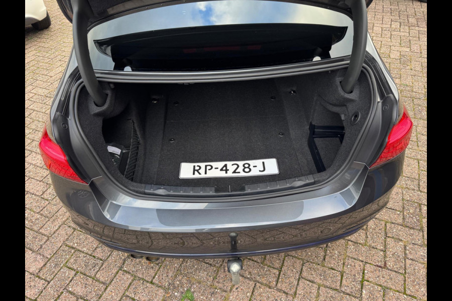 BMW 3-serie 320d M-Pakket High Executive 2018 AUT NAVI DAK!