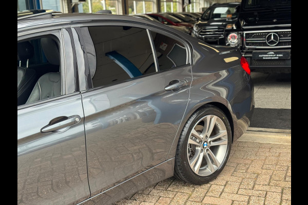 BMW 3-serie 320d M-Pakket High Executive 2018 AUT NAVI DAK!