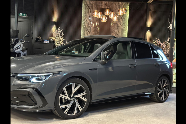 Volkswagen Golf 2.0 TDI 3X R-Line|PANO|BOMVOL!