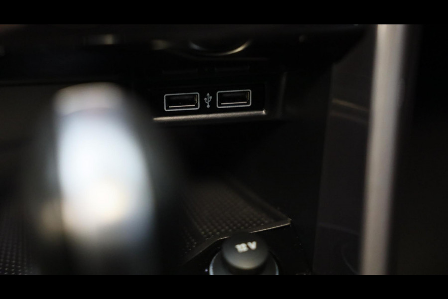 Volkswagen T-Roc 1.5 TSI Sport Business R Line / AUT / ACC / Virtual Cockpit / Camera / Navi / Dode Hoek / Led / Pdc / 19 Inch