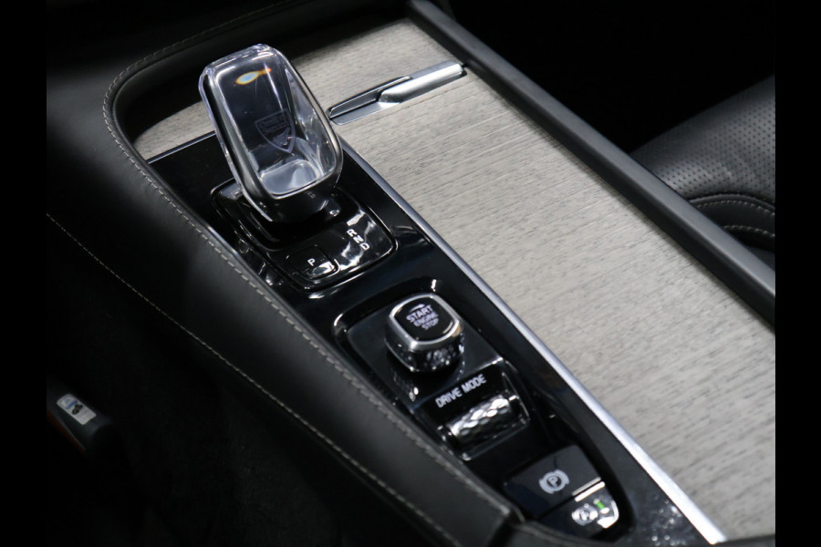 Volvo XC90 2.0 T8 Recharge AWD Inscription Exclusive [SCHUIFKANTELDAK, CAMERA 360, ADAPTIVE CRUISE CONTROL, MEMORY SEATS, HARMAN/KARDON, HUD, MASSAGE STOELEN, BLUETOOTH TELEFOON, NIEUWSTAAT]