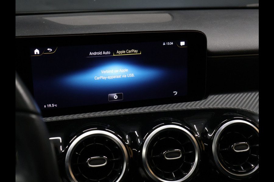 Mercedes-Benz A-Klasse 180 Business Solution [SCHUIFKANTELDAK, CRUISE CONTROL, CAMERA, PDC 360, APPLE CARPLAY, ANDROID AUTO, STOELVERWARMING, NIEUWSTAAT]