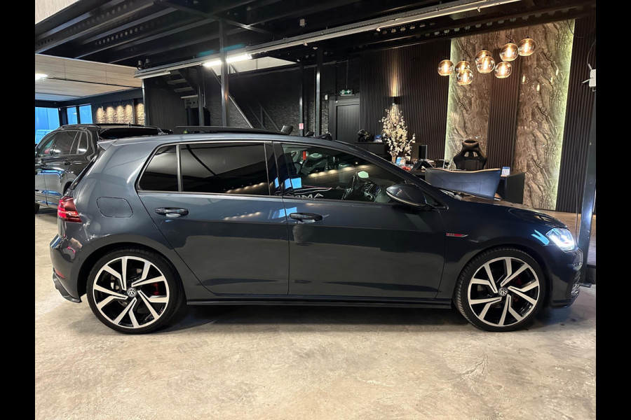 Volkswagen Golf 2.0 TSI GTI|PANO|LEDER|TREKHAAK|BOMVOL!