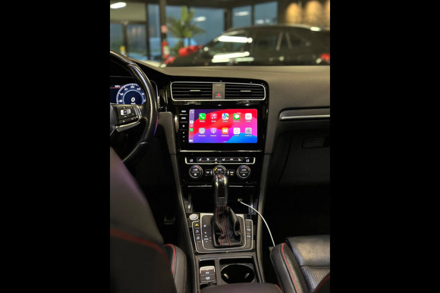 Volkswagen Golf 2.0 TSI GTI|PANO|LEDER|TREKHAAK|BOMVOL!