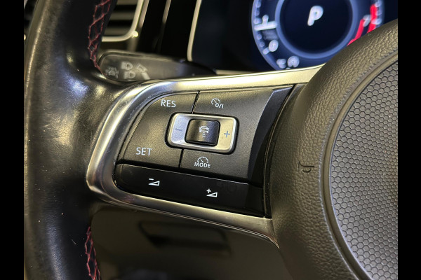 Volkswagen Golf 2.0 TSI GTI|PANO|LEDER|TREKHAAK|BOMVOL!