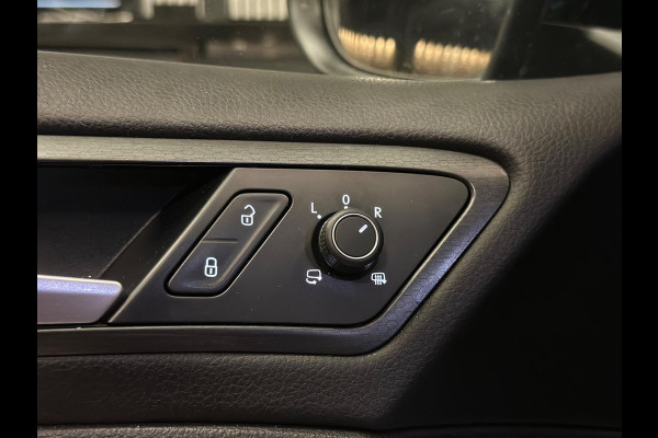 Volkswagen Golf 2.0 TSI GTI|PANO|LEDER|TREKHAAK|BOMVOL!