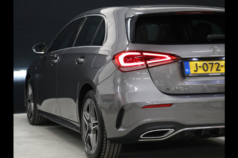 Mercedes-Benz A-Klasse 250 e Business Solution AMG Limited [ADAPTIVE CRUISE, SFEERVERLICHTING, CAMERA, PDC V+A, BLUETOOTH TELEFOON, SFEERVERLICHTING, STOELVERWARMING, NIEUWSTAAT]
