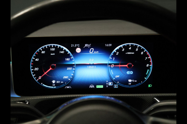 Mercedes-Benz A-Klasse 250 e Business Solution AMG Limited [ADAPTIVE CRUISE, SFEERVERLICHTING, CAMERA, PDC V+A, BLUETOOTH TELEFOON, SFEERVERLICHTING, STOELVERWARMING, NIEUWSTAAT]
