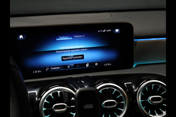 Mercedes-Benz A-Klasse 250 e Business Solution AMG Limited [ADAPTIVE CRUISE, SFEERVERLICHTING, CAMERA, PDC V+A, BLUETOOTH TELEFOON, SFEERVERLICHTING, STOELVERWARMING, NIEUWSTAAT]