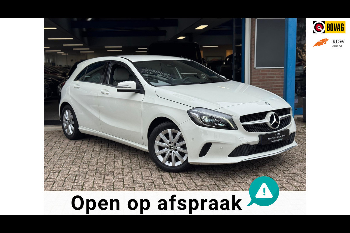 Mercedes-Benz A-Klasse 180 Prestige 2017 AUT NAVI LEDER NAP! Mercedes-Benz A-Klasse 180 Prestige 2017 AUT NAVI LEDER NAP!