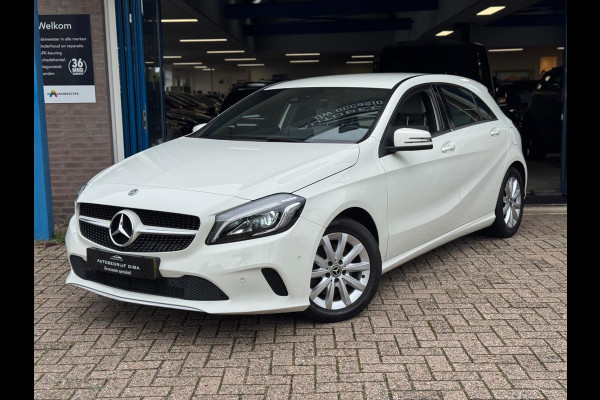 Mercedes-Benz A-Klasse 180 Prestige 2017 AUT NAVI LEDER NAP! Mercedes-Benz A-Klasse 180 Prestige 2017 AUT NAVI LEDER NAP!