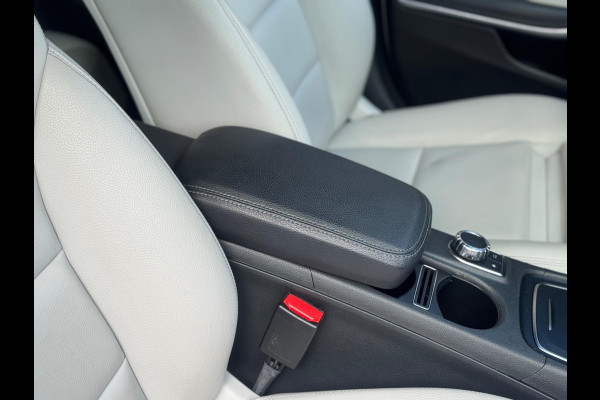 Mercedes-Benz A-Klasse 180 Prestige 2017 AUT NAVI LEDER NAP! Mercedes-Benz A-Klasse 180 Prestige 2017 AUT NAVI LEDER NAP!