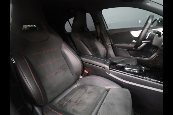 Mercedes-Benz A-Klasse 250 e Business Solution AMG Limited [TREKHAAK AFNEEMBAAR, CAMERA, SFEERVERLICHTING, STOELVERWARMING, BLUETOOTH, CRUISE, CLIMATE, NIEUWSTAAT]