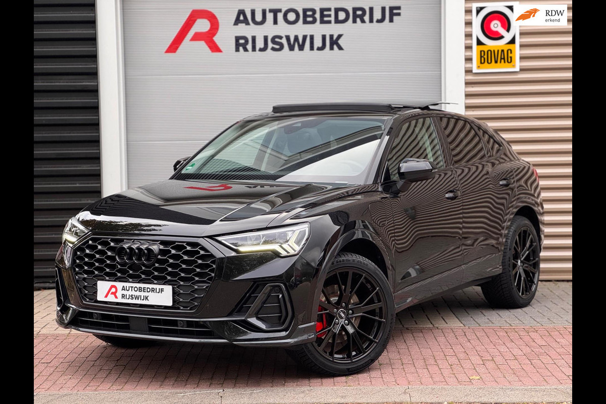 Audi Q3 Sportback 45 TFSI e S Edition Pano/Camera/Dodehoek/Matrix Audi Q3 Sportback 45 TFSI e S Edition Pano/Camera/Dodehoek/Matrix