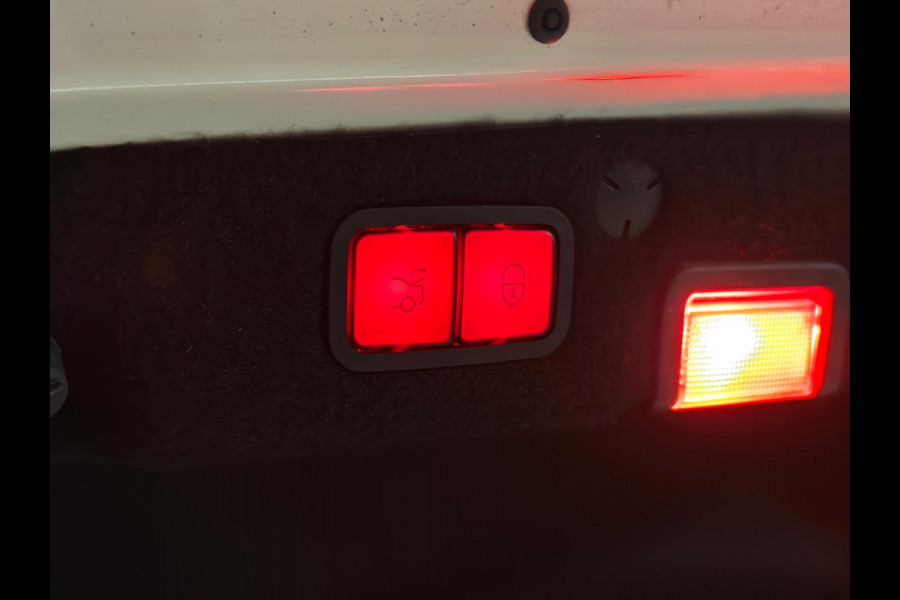 Mercedes-Benz C-Klasse AMG 63 S|PANO|KUIP|KERAMIC|FULL OPTION|Dealer ond. Mercedes-Benz C-Klasse AMG 63 S|PANO|KUIP|KERAMIC|FULL OPTION|Dealer ond.