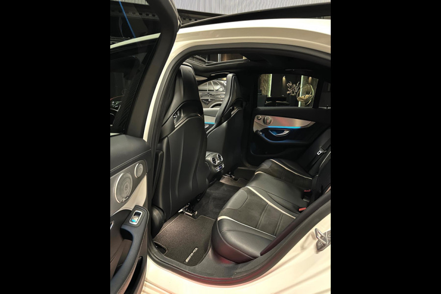 Mercedes-Benz C-Klasse AMG 63 S|PANO|KUIP|KERAMIC|FULL OPTION|Dealer ond. Mercedes-Benz C-Klasse AMG 63 S|PANO|KUIP|KERAMIC|FULL OPTION|Dealer ond.