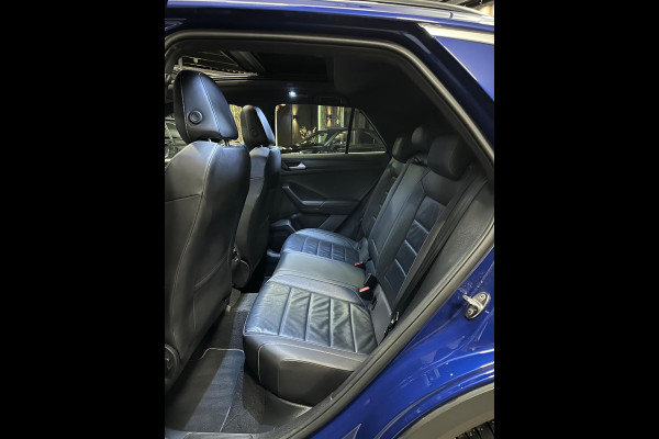 Volkswagen T-Roc 2.0 TSI 4Motion R|PANO|AKRA|FULL OPTIONS
