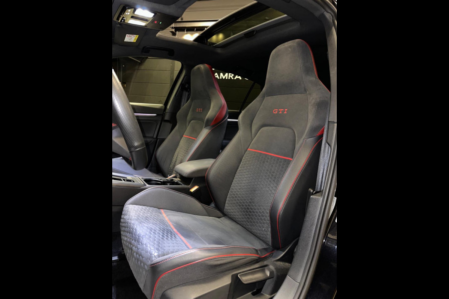 Volkswagen Golf 2.0 TSI GTI Clubsport 45 Jahre|PANO|AKRA|BOMVOL!