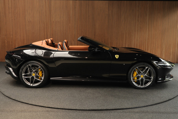 Ferrari Roma Spider 3.9 V8 Passenger Display-360-Carbon-Daytona Seats-Magneride Duel