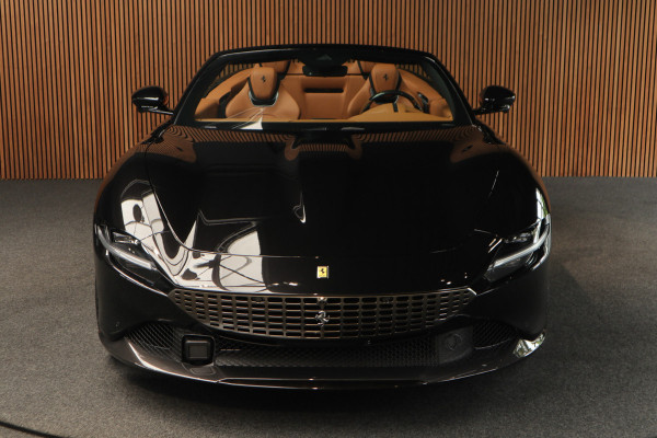 Ferrari Roma Spider 3.9 V8 Passenger Display-360-Carbon-Daytona Seats-Magneride Duel