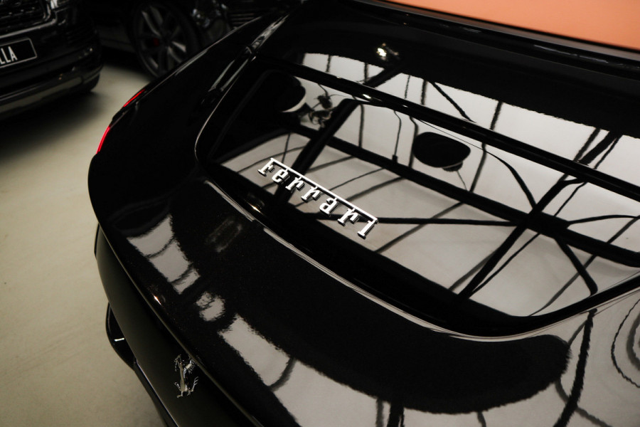 Ferrari Roma Spider 3.9 V8 Passenger Display-360-Carbon-Daytona Seats-Magneride Duel
