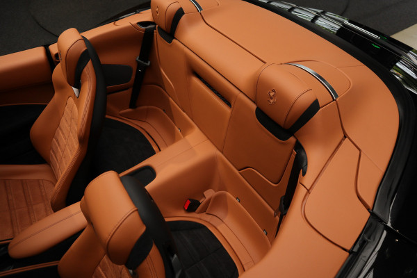 Ferrari Roma Spider 3.9 V8 Passenger Display-360-Carbon-Daytona Seats-Magneride Duel
