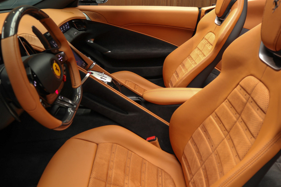 Ferrari Roma Spider 3.9 V8 Passenger Display-360-Carbon-Daytona Seats-Magneride Duel
