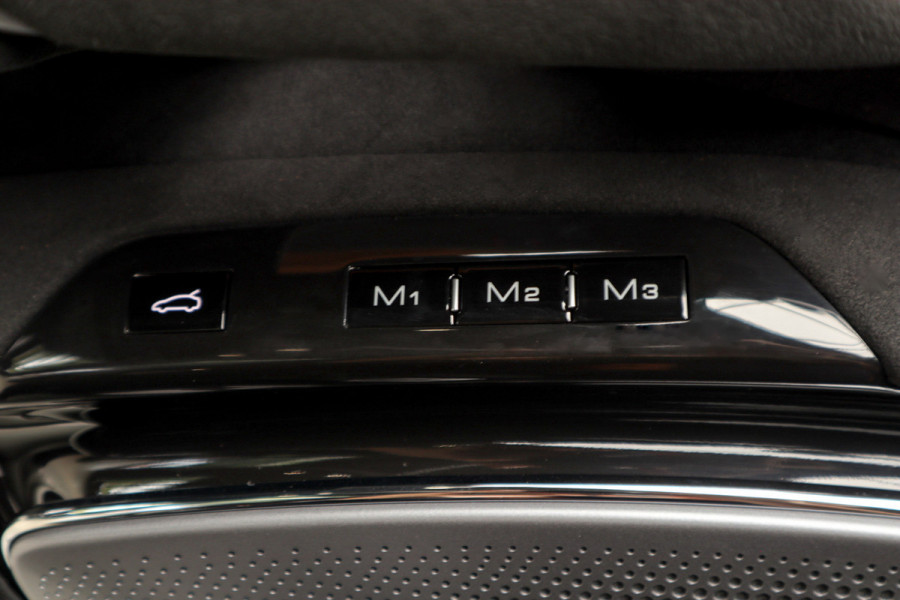 Ferrari Roma Spider 3.9 V8 Passenger Display-360-Carbon-Daytona Seats-Magneride Duel