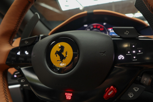 Ferrari Roma Spider 3.9 V8 Passenger Display-360-Carbon-Daytona Seats-Magneride Duel