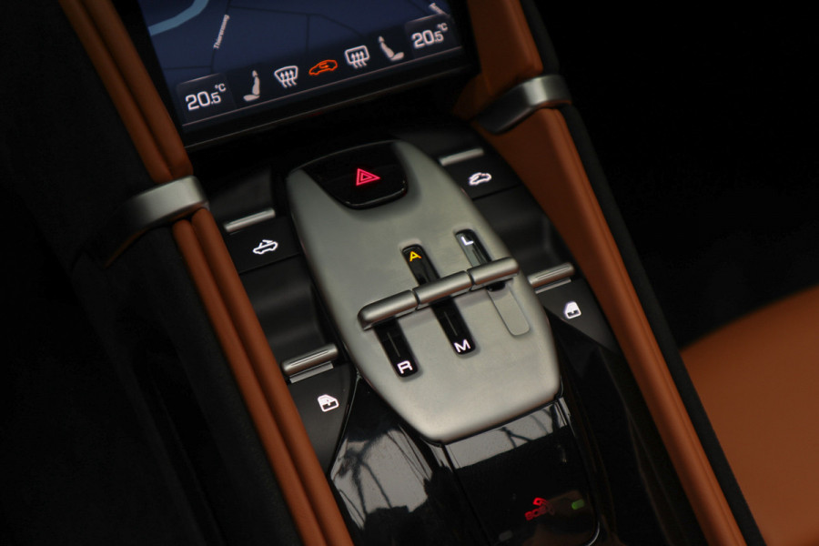 Ferrari Roma Spider 3.9 V8 Passenger Display-360-Carbon-Daytona Seats-Magneride Duel