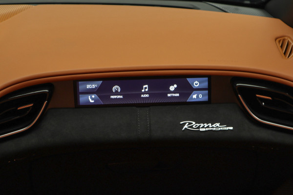 Ferrari Roma Spider 3.9 V8 Passenger Display-360-Carbon-Daytona Seats-Magneride Duel