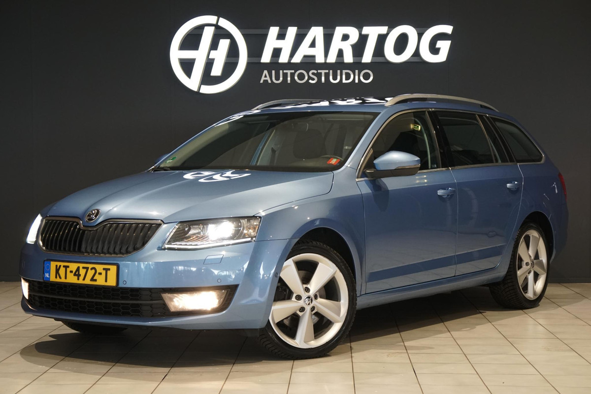 Škoda Octavia Combi 1.8 TSI Greentech Style Business 180PK + PANO / CAMERA / BI-XENON / KEYLESS Škoda Octavia Combi 1.8 TSI Greentech Style Business 180PK + PANO / CAMERA / BI-XENON / KEYLESS