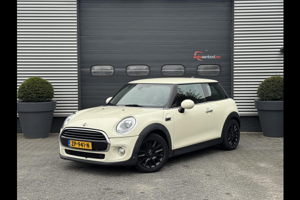 MINI Mini 1.5 Cooper Salt Business | Navigatie | Parkeersensoren | Lichtmetalen Velgen | Cruise Control |