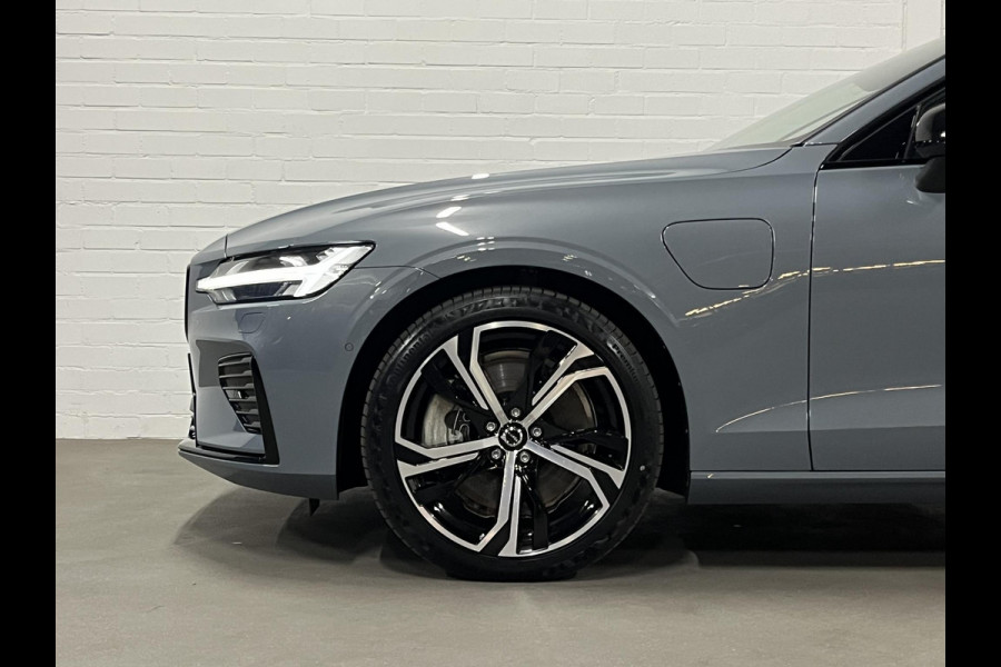 Volvo S60 2.0 Recharge T8 Ultimate Dark Massage | Open dak | Bowers & Wilkins | Adapt. Cruise | Head-up | 360 graden camera Volvo S60 2.0 Recharge T8 Ultimate Dark Massage | Open dak | Bowers & Wilkins | Adapt. Cruise | Head-up | 360 graden camera
