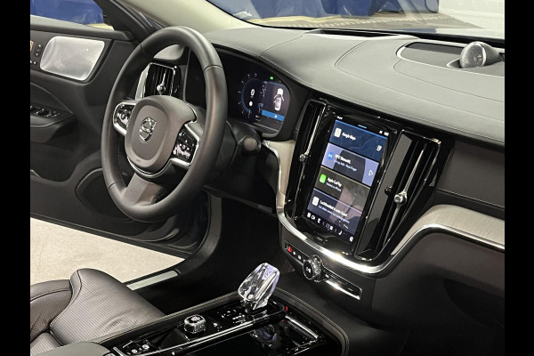 Volvo S60 2.0 Recharge T8 Ultimate Dark Massage | Open dak | Bowers & Wilkins | Adapt. Cruise | Head-up | 360 graden camera Volvo S60 2.0 Recharge T8 Ultimate Dark Massage | Open dak | Bowers & Wilkins | Adapt. Cruise | Head-up | 360 graden camera