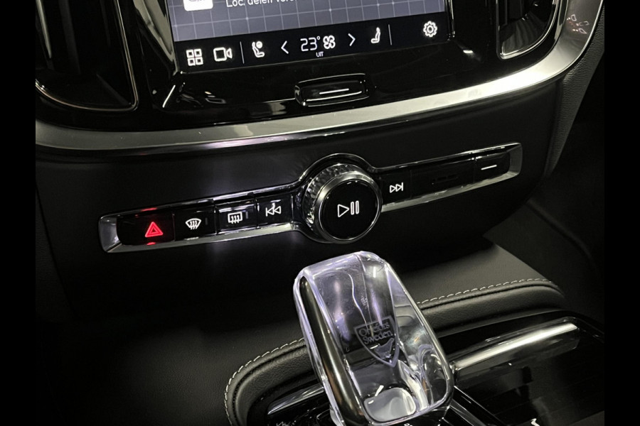Volvo S60 2.0 Recharge T8 Ultimate Dark Massage | Open dak | Bowers & Wilkins | Adapt. Cruise | Head-up | 360 graden camera Volvo S60 2.0 Recharge T8 Ultimate Dark Massage | Open dak | Bowers & Wilkins | Adapt. Cruise | Head-up | 360 graden camera