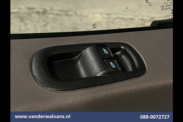 Ford Transit 2.0TDCI 131pk L4H3 Jumbo Euro6 Airco | Camera | Navigatie | Apple Carplay | Android Auto | Cruisecontrol LED, Verwarmde voorruit, Stoelverwarming, Parkeersensoren, Bijrijdersbank Ford Transit 2.0TDCI 131pk L4H3 Jumbo Euro6 Airco | Camera | Navigatie | Apple Carplay | Android Auto | Cruisecontrol LED, Verwarmde voorruit, Stoelverwarming, Parkeersensoren, Bijrijdersbank