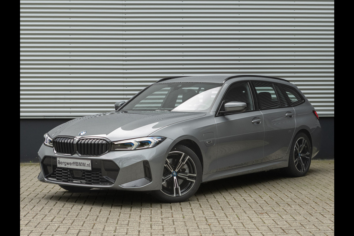 BMW 3 Serie Touring 330e M-Sport - Active Cruise - Camera - Stuurwiel Verwarmd - Hifi BMW 3 Serie Touring 330e M-Sport - Active Cruise - Camera - Stuurwiel Verwarmd - Hifi