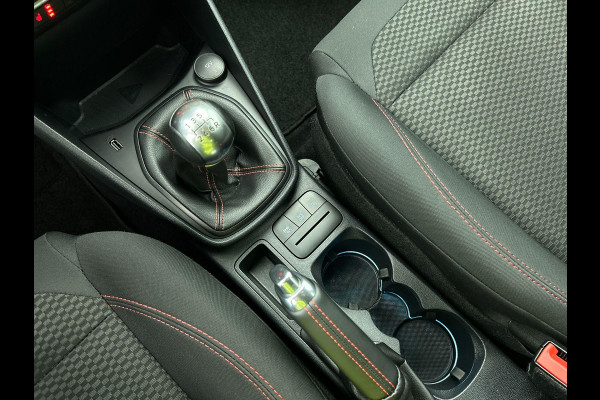 Ford Fiesta 1.0 EcoBoost 155pk Hybrid ST-Line | Navigatie | Climate Control | Stoelverwarming | Extra Getint Glas | Cruise Control