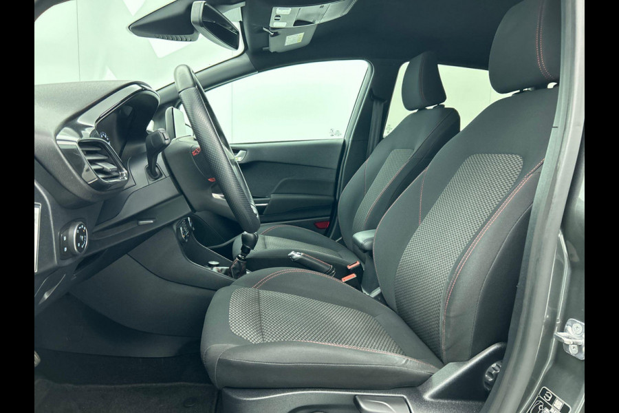Ford Fiesta 1.0 EcoBoost 155pk Hybrid ST-Line | Navigatie | Climate Control | Stoelverwarming | Extra Getint Glas | Cruise Control