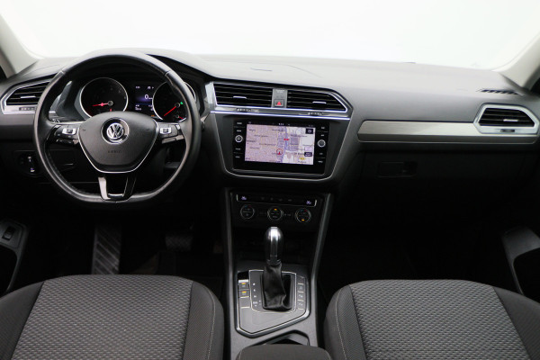 Volkswagen Tiguan Allspace 1.5 TSI DSG Comfortline 7p. Climate, ACC, Camera, Apple Carplay, PDC, Trekhaak, 18''