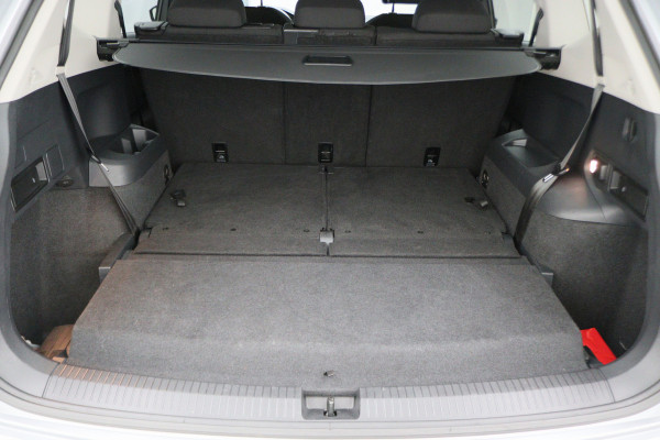 Volkswagen Tiguan Allspace 1.5 TSI DSG Comfortline 7p. Climate, ACC, Camera, Apple Carplay, PDC, Trekhaak, 18''
