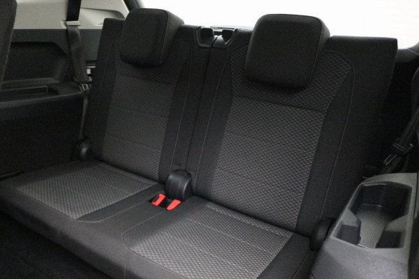 Volkswagen Tiguan Allspace 1.5 TSI DSG Comfortline 7p. Climate, ACC, Camera, Apple Carplay, PDC, Trekhaak, 18''