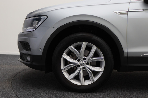 Volkswagen Tiguan Allspace 1.5 TSI DSG Comfortline 7p. Climate, ACC, Camera, Apple Carplay, PDC, Trekhaak, 18''