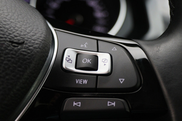 Volkswagen Tiguan Allspace 1.5 TSI DSG Comfortline 7p. Climate, ACC, Camera, Apple Carplay, PDC, Trekhaak, 18''