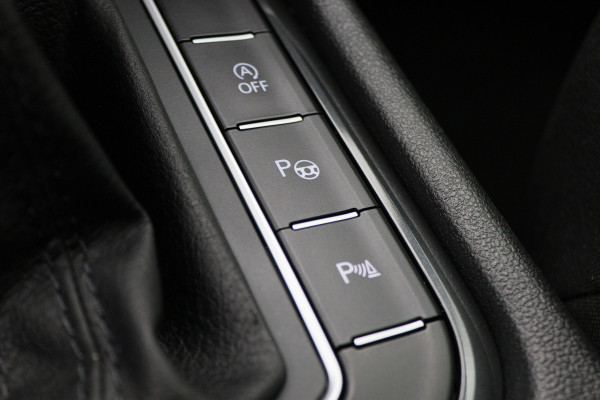 Volkswagen Tiguan Allspace 1.5 TSI DSG Comfortline 7p. Climate, ACC, Camera, Apple Carplay, PDC, Trekhaak, 18''