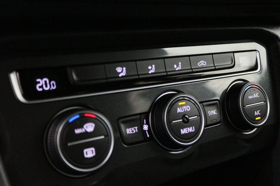 Volkswagen Tiguan Allspace 1.5 TSI DSG Comfortline 7p. Climate, ACC, Camera, Apple Carplay, PDC, Trekhaak, 18''