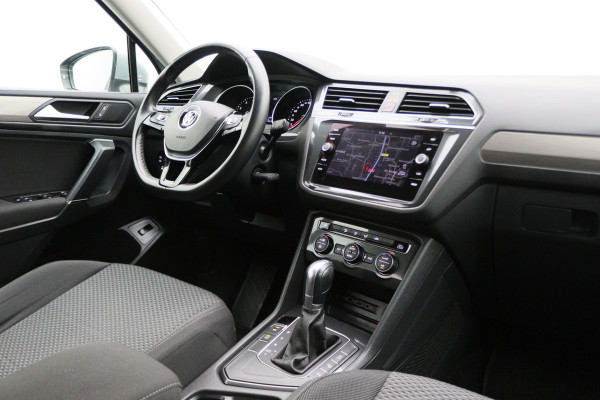 Volkswagen Tiguan Allspace 1.5 TSI DSG Comfortline 7p. Climate, ACC, Camera, Apple Carplay, PDC, Trekhaak, 18''